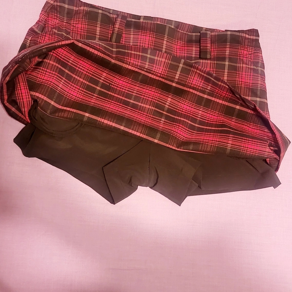 Nike Magenta Plum Purple,and Black Plaid Dri Fit Golf Skort. Ladies Size 10 - Picture 6 of 12
